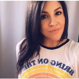 Meet your Posher, Alicia